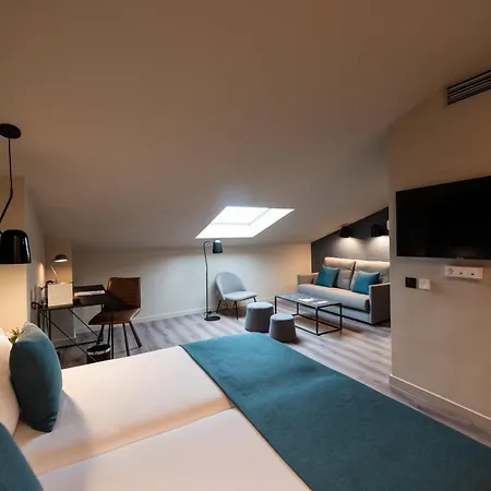 Atenea Rekord Suites Barcelona-2